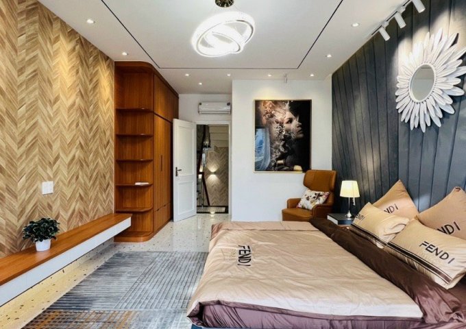 Bán nhà Hẻm Xe Tải đường Số 7, Thành Thái, phường 14, quận 10. DT 4m x 20m - 5 Tầng - 10PN -  17 tỷ TL