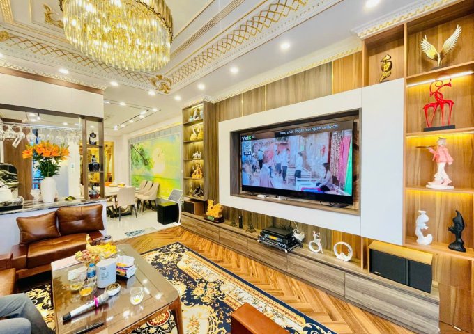 Chính chủ cho thuê nhà số 64 mặt phố Đàm Quang Trung, Long Biên, Hà Nội