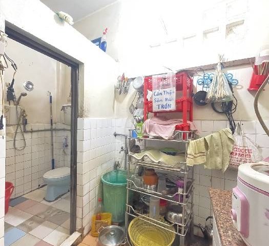 Bán nhà Phường 8, Phú Nhuận Nguyễn Văn Trổi ngang 4m dài 9m trệt lầu.