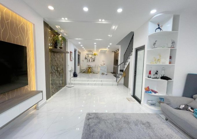 Giảm 600tr Nhà Nguyễn Văn Bứa HM, 196m2, 1 lầu, 2PN, 17x15m, Đ.3m chỉ 5.x tỷ