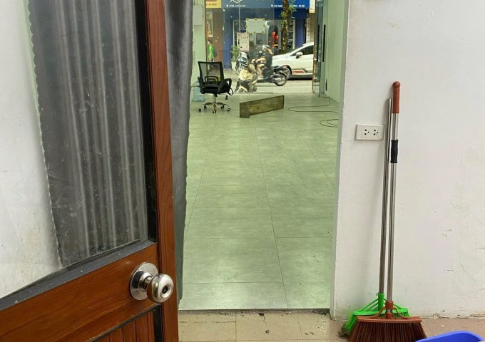 CẦN CHO THUÊ CỬA HÀNG TẠI Số 65a Quán Thánh Ba Đình, thành phố Hà Nội.