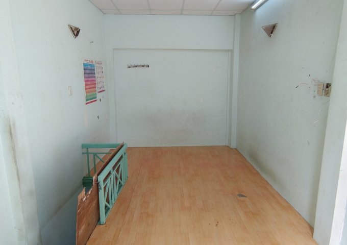 Bán nhà Phường 15, Quận Phú Nhuận Huỳnh Văn Bánh 1 trệt 1 lầu HC đủ.