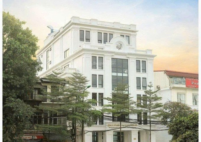 Cần cho thuê 300m2 sàn Tầng 5 tòa nhà mặt phố Trần Nhật Duật - Trung tâm quận Hoàn Kiếm.