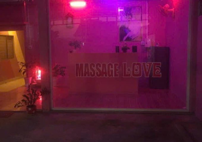 CHÍNH CHỦ CẦN SANG NHƯỢNG QUÁN Địa chỉ: huyện chợ Lách, Bến Tre. Ngay trung tâm huyện chợ Lách Bến Tre