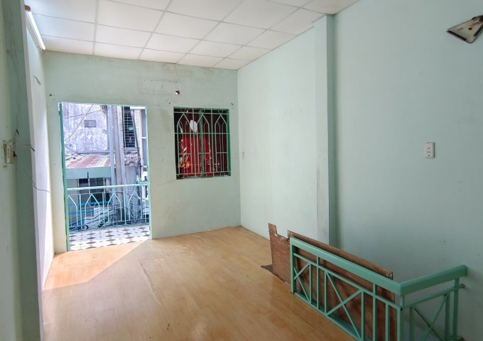 Bán nhà Phường 15, Quận Phú Nhuận Huỳnh Văn Bánh 1 trệt 1 lầu HC đủ.