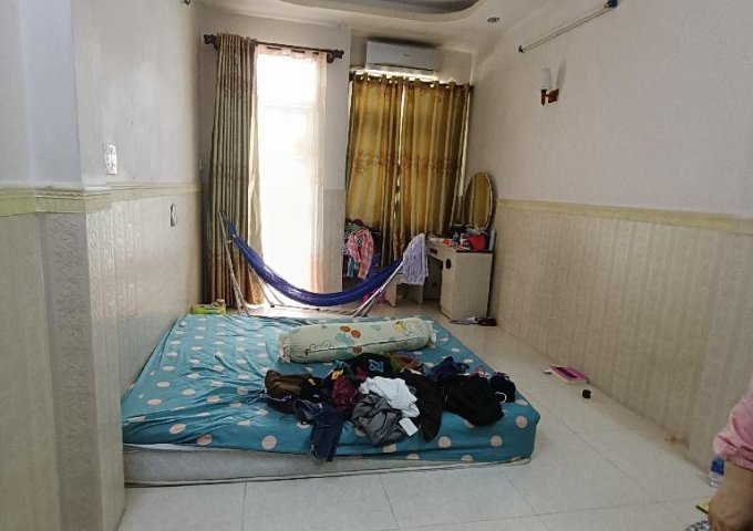 Bán Nhà Mai Xuân Thưởng, Phường 6, Quận 6. DT 36m2 x 5 tầng (3.2 x 11.2).
Giá 6.05 tỷ TL