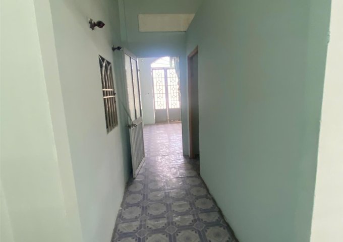 BÁN NHÀ HẺM HUỲNH THỊ HAI 1 TRỆT 1 LÂU 3 PHÒNG NGỦ GẦN BỆNH VIỆN QUẬN 12 ĐƯỜNG DƯƠNG THỊ MƯỜI QUẬN 12 GIA 2.7 TỶ