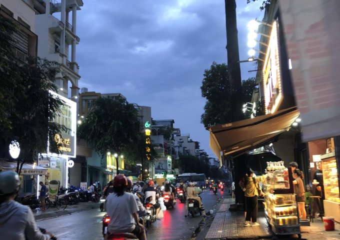 Bán Nhà Góc 2 Mặt Tiền: 77B Trần Bình Trọng, Quận 5. DT: 4,2 x 18 - 2 Tầng. Giá: 22 Tỷ