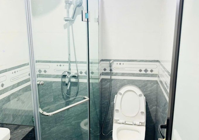 Bán nhà riêng Phương Canh Nam Từ Liêm. Diện tích 40m2 xây dựng 5 tầng Ngõ thông Ôtô đỗ cửa