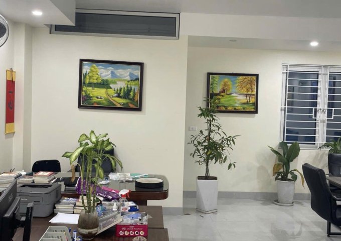 Chính chủ cho thuê 2 mặt bằng gần sát đường HOÀNG QUỐC VIỆT.