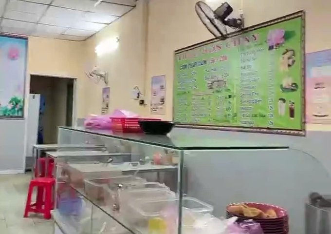 SANG QUÁN CƠM CHAY Vị Trí : ngã 4 đèn đỏ Tân Kỳ, Tân Quý, Tân Phú, Hồ Chí Minh