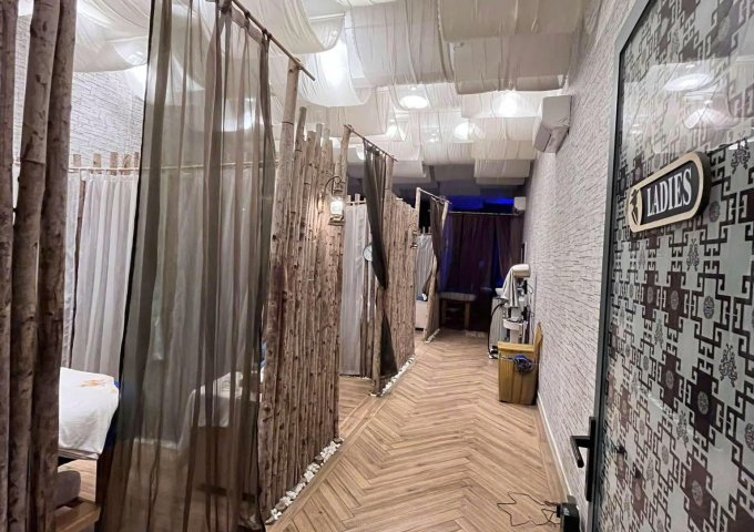 Spa đang hoạt động trong KDC Chánh Nghĩa- TDM- Bình Dương. cần sang lại.