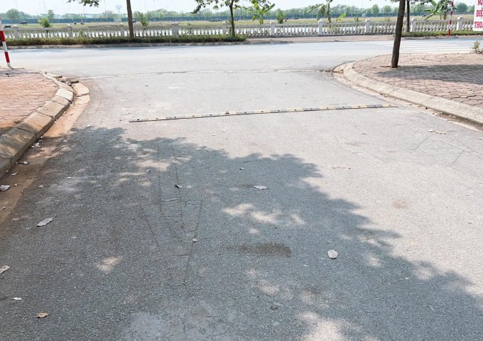 CÓ 102, NHÀ PHÂN LÔ VŨ XUÂN THIỀU 90M, MT6M, Ô TÔ TRÁNH, CHẠY VÒNG QUANH, KD, VỈA HÈ RỘNG.