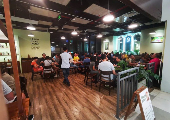 Cần sang lại quán cafe -food & Tea Bipbo Healthy đối diện tháp Trầm Hương trong TTTM A&B 44 Trần Phú. Nha Trang Khánh Hòa