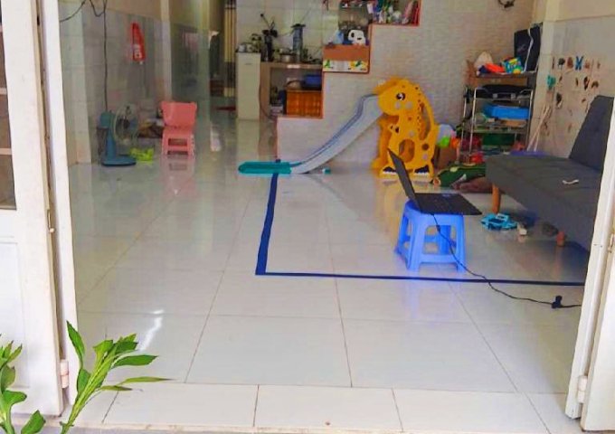 BÁN nhà 79m2 - Đình Phong Phú - Mặt Tiền 4m,Nhỉnh 4 Tỷ