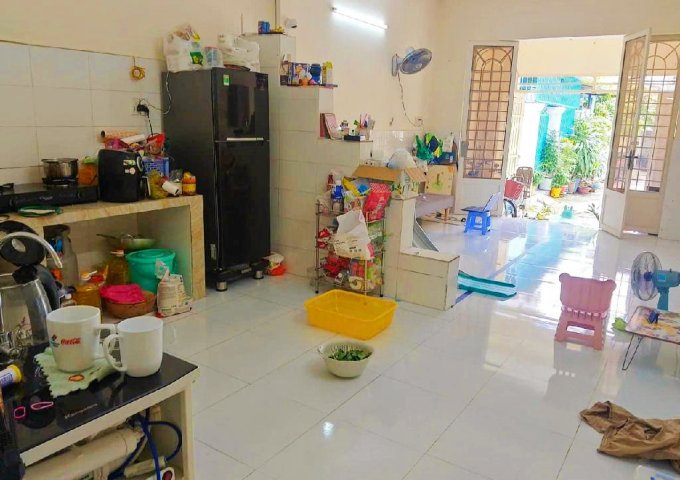 BÁN nhà 79m2 - Đình Phong Phú - Mặt Tiền 4m,Nhỉnh 4 Tỷ