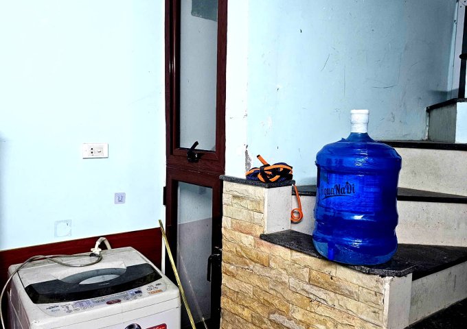 Bán Nhà Ngõ Thịnh Hào 3. Tôn Đức Thắng. Đống Đa. DT 25m2. MT 3m. 4 Tầng. Giá 2.88 Tỷ. 