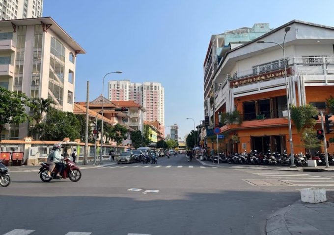 25-27 NGUYỄN KHẮC NHU, PHƯỜNG CÔ GIANG, QUẬN 1 diện tích 11x30 công nhận 290m2