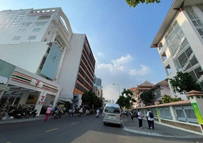 25-27 NGUYỄN KHẮC NHU, PHƯỜNG CÔ GIANG, QUẬN 1 diện tích 11x30 công nhận 290m2