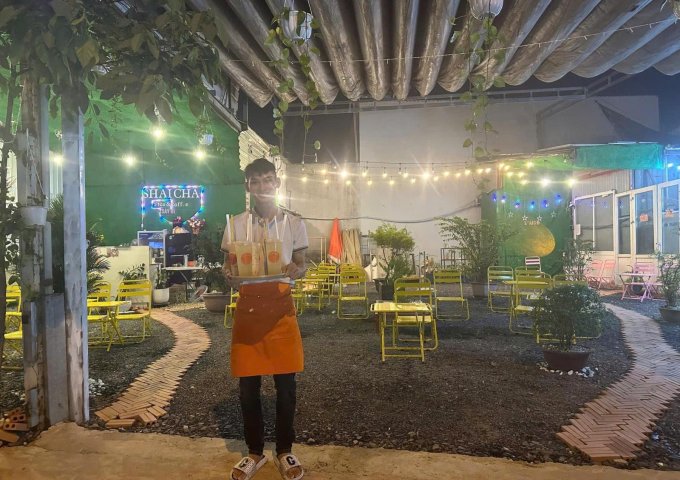 Mình đang có Quán Cafe Sân / Vườn Vị trí đẹp sang nhanh do về quê