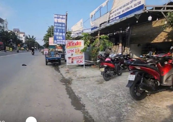 Mình đang có Quán Cafe Sân / Vườn Vị trí đẹp sang nhanh do về quê