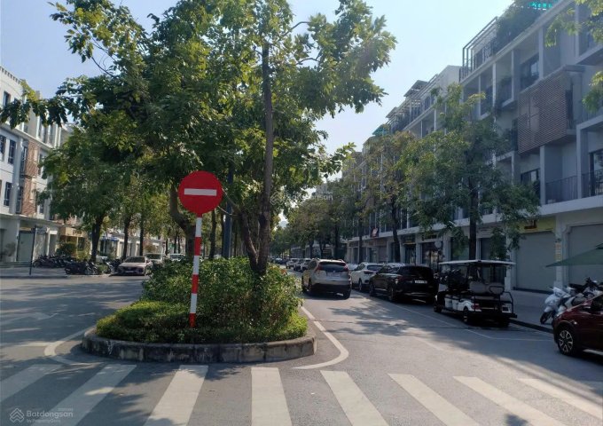 Cho thuê Shophouse lâu dài mặt phố Central