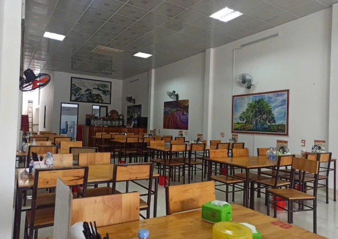 Cần Sang Nhượng nhà hàng Địa chỉ : 56 Nguyễn Sỹ Sách, TP Vinh