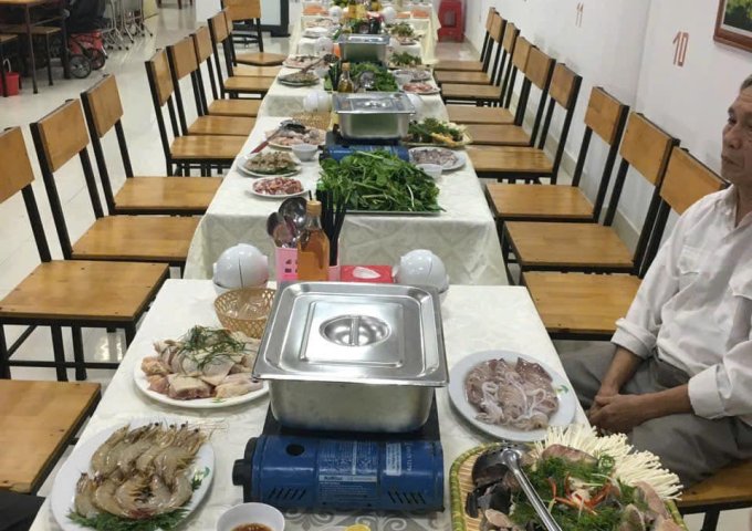 Cần Sang Nhượng nhà hàng Địa chỉ : 56 Nguyễn Sỹ Sách, TP Vinh