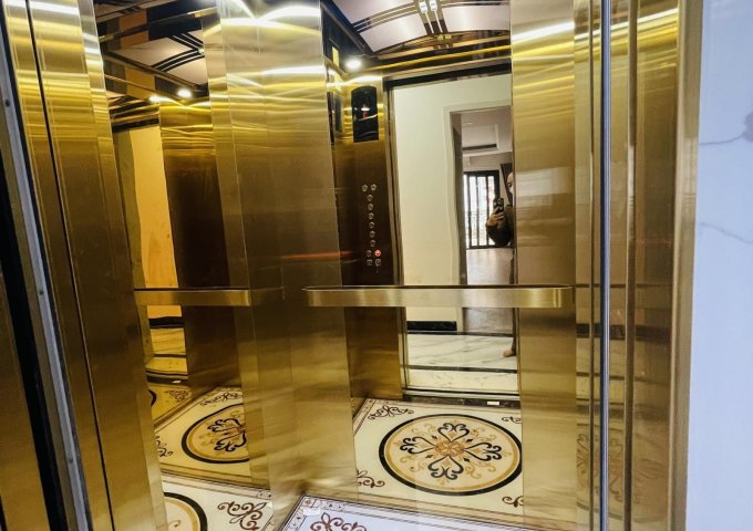 Chính chủ gửi bán căn nhà 6 tầng xây mới  phố Thịnh Liệt. Có thang máy xịn, Gara ô tô 7 chỗ