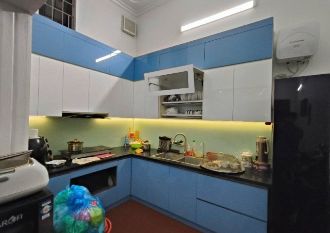 Chính Chủ Cần Bán Nhà Vị Trí Đẹp Tại Đường Giải Phóng - Hà Nội