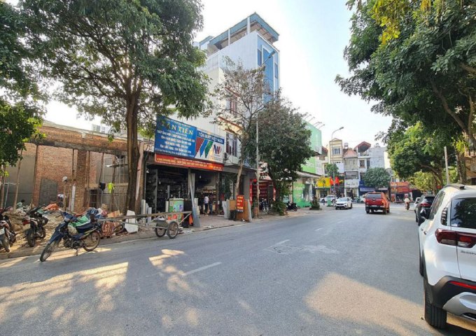 Bán nhà 2 tầng tại Đông Dư, Gia Lâm, đường lớn kinh doanh. Chỉ 4 tỷ x. Lh 0989894845