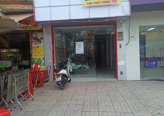 Cần cho thuê mặt bằng vỉa hè từ sáng đến 3 giờ chiều và 2 phòng CHDV
