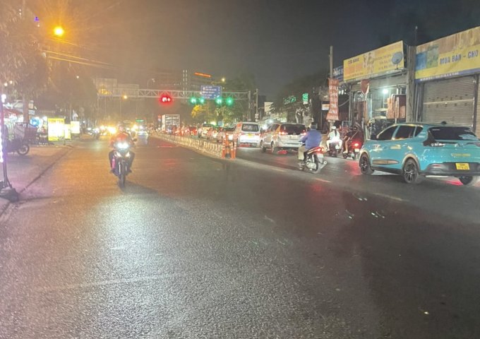 Bán nhà mặt tiền 25x40m giá 70 tỷ Đường Tô ký