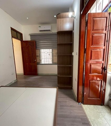 NHÀ ĐẸP CẦN BÁN 3 tầng, 51m2, mặt tiền 4m tại Bùi Xương Trạch, Thanh Xuân giá chỉ 6.95 tỷ