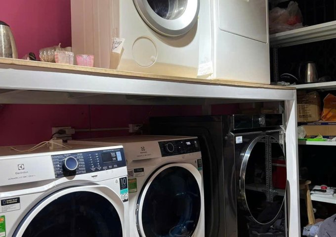 CHÍNH CHỦ CẦN SANG NHƯỢNG CỬA HÀNG GIẶT LÀ TẠI HÀ NỘI