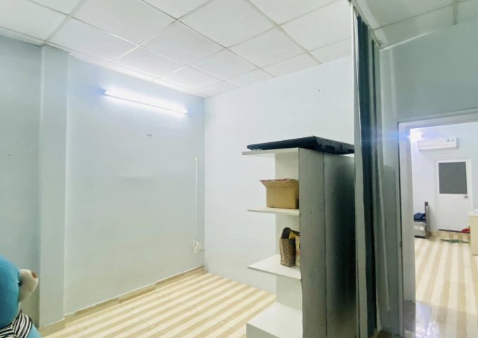 Bán nhà HUỲNH THỊ HAI,  q12, HXH, 4.2m x 16m, chỉ 3.9 tỷ.