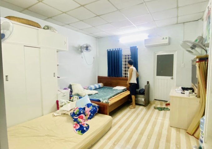 Bán nhà HUỲNH THỊ HAI,  q12, HXH, 4.2m x 16m, chỉ 3.9 tỷ.