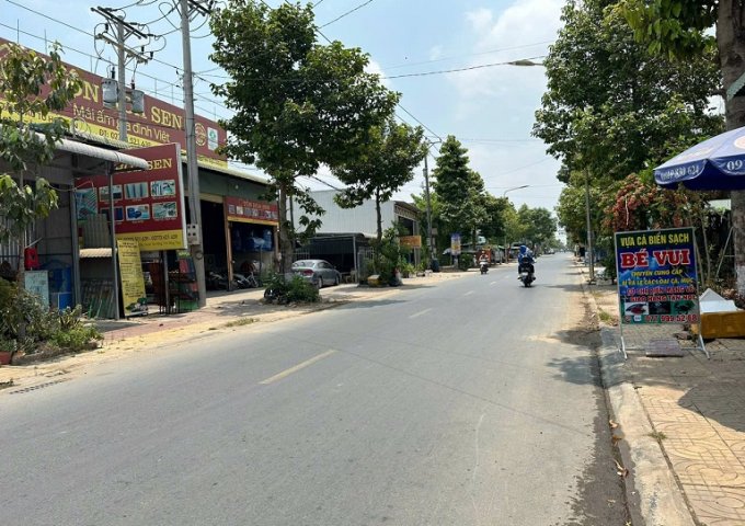 CHÍNH CHỦ CẦN BÁN NHÀ TẠI KHÓM 1 ĐƯỜNG HÙNG VƯƠNG THỊ TRẤN SA RÀI , TÂN HỒNG , ĐỒNG THÁP