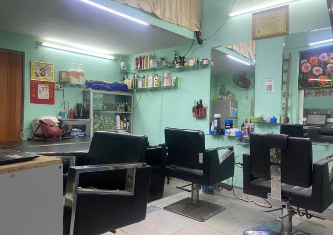 Chính chủ cần chuyển nhượng toàn bộ cửa hàng Salon tóc
