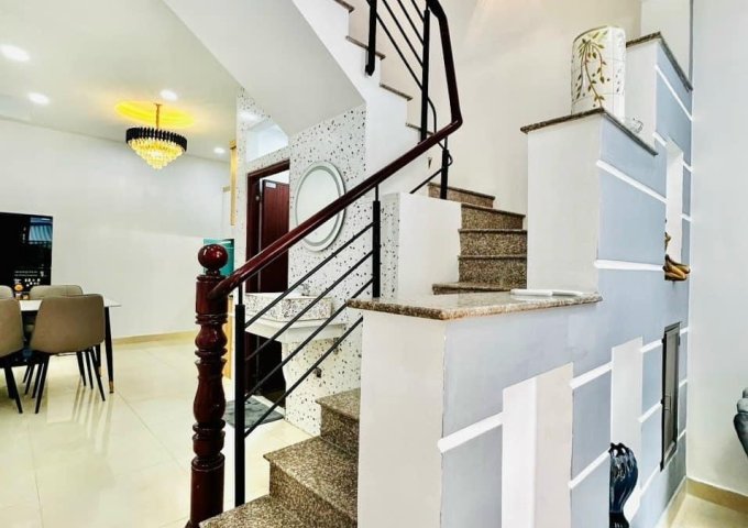 Bán nhà gấp BÌNH THẠNH, PHAN VĂN TRỊ, 5 phòng 4 lầu, 6.25 tỷ