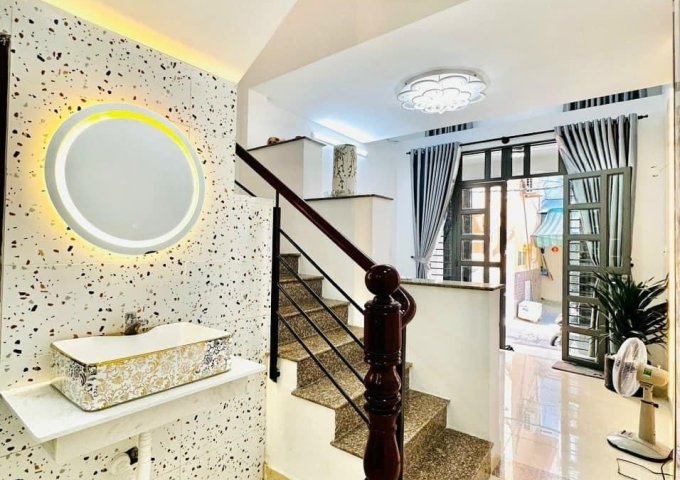 Bán nhà gấp BÌNH THẠNH, PHAN VĂN TRỊ, 5 phòng 4 lầu, 6.25 tỷ