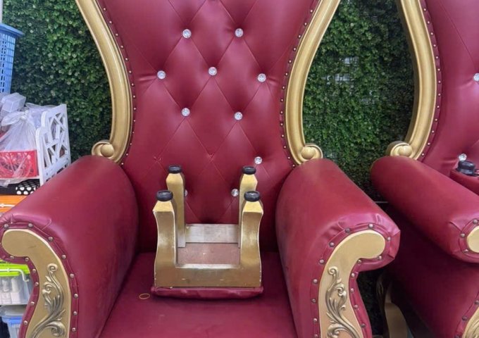 Em cần sang toàn bộ tiệm nail hoạt động 4 năm