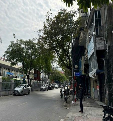 CHÍNH CHỦ BÁN NHÀ MẶT PHỐ NGÔ GIA KHẢM, LONG BIÊN