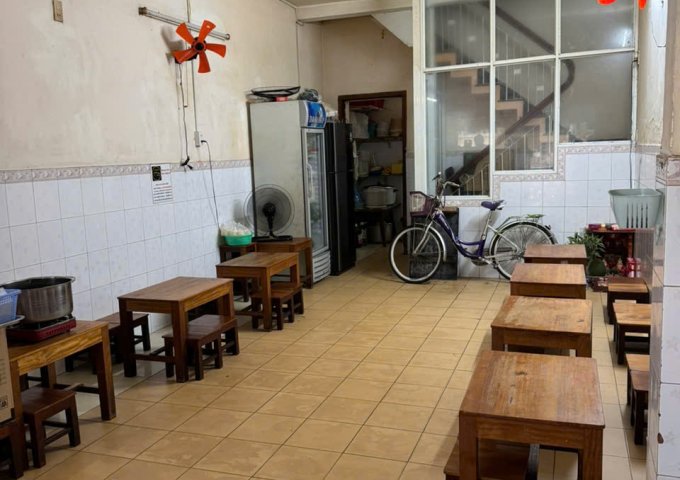 SANG NHƯỢNG MẶT BẰNG  Vị Trí : Hàn Thuyên, Khánh Hòa, Nha Trang