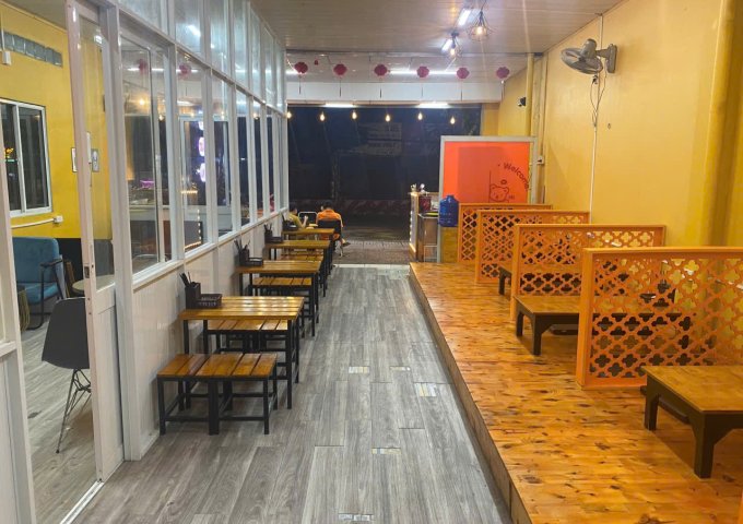 Cần sang quán gấp cho ai có nhu cầu vào làm luôn Mặt tiền đường DT743, gần ngã tư Bình Chuẩn