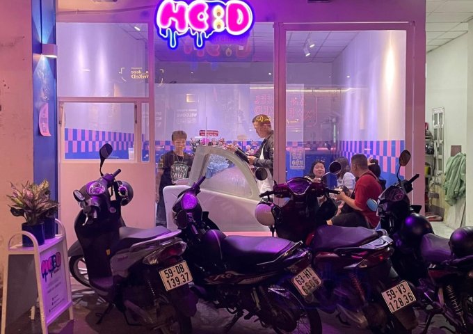 Cần sang lại tiệm kem nhỏ mặt tiền hẻm Thảo Điền