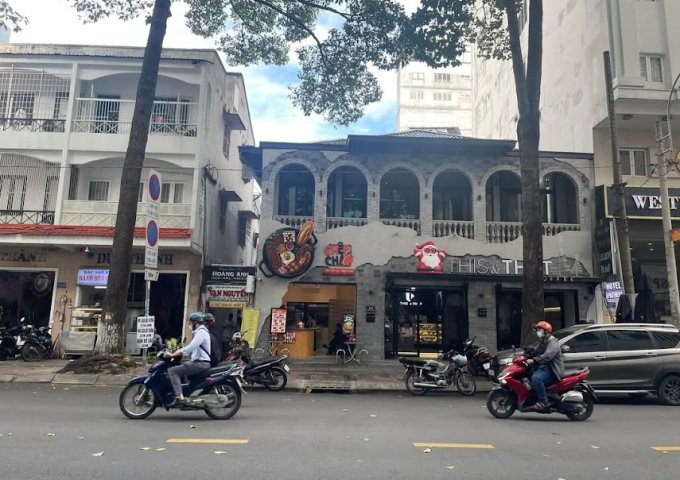 Siêu phẩm đầu tư 124-124A Bùi Thị Xuân, Phường Phạm Ngũ Lão, Quận 1 diện tích 12,45x7,4 HĐT 6.000$