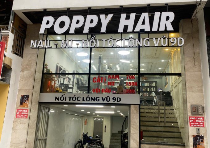 Do có việc đột xuất nên nhượng lại cửa hàng full đồ làm, 6 gương ghế, đầu tư chất lượng,đẹp như mới