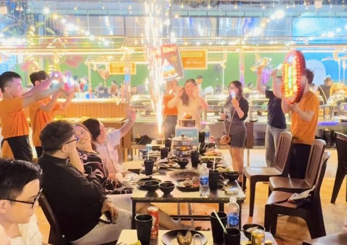 SANG NHƯỢNG NHÀ HÀNG BUFFET HẢI SẢN  Vị Trí : 189 tại 27/23 Phạm Hùng - Bình Hưng - Bình Chánh - Hồ Chí Minh