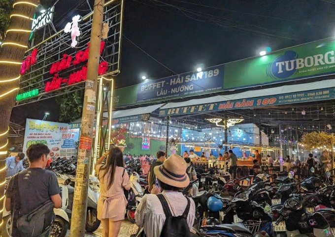 SANG NHƯỢNG NHÀ HÀNG BUFFET HẢI SẢN  Vị Trí : 189 tại 27/23 Phạm Hùng - Bình Hưng - Bình Chánh - Hồ Chí Minh